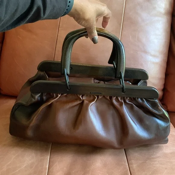 Gucci | Bags | Stunning Iconic Gucci Tom Ford Wooden Handle Doctor 
